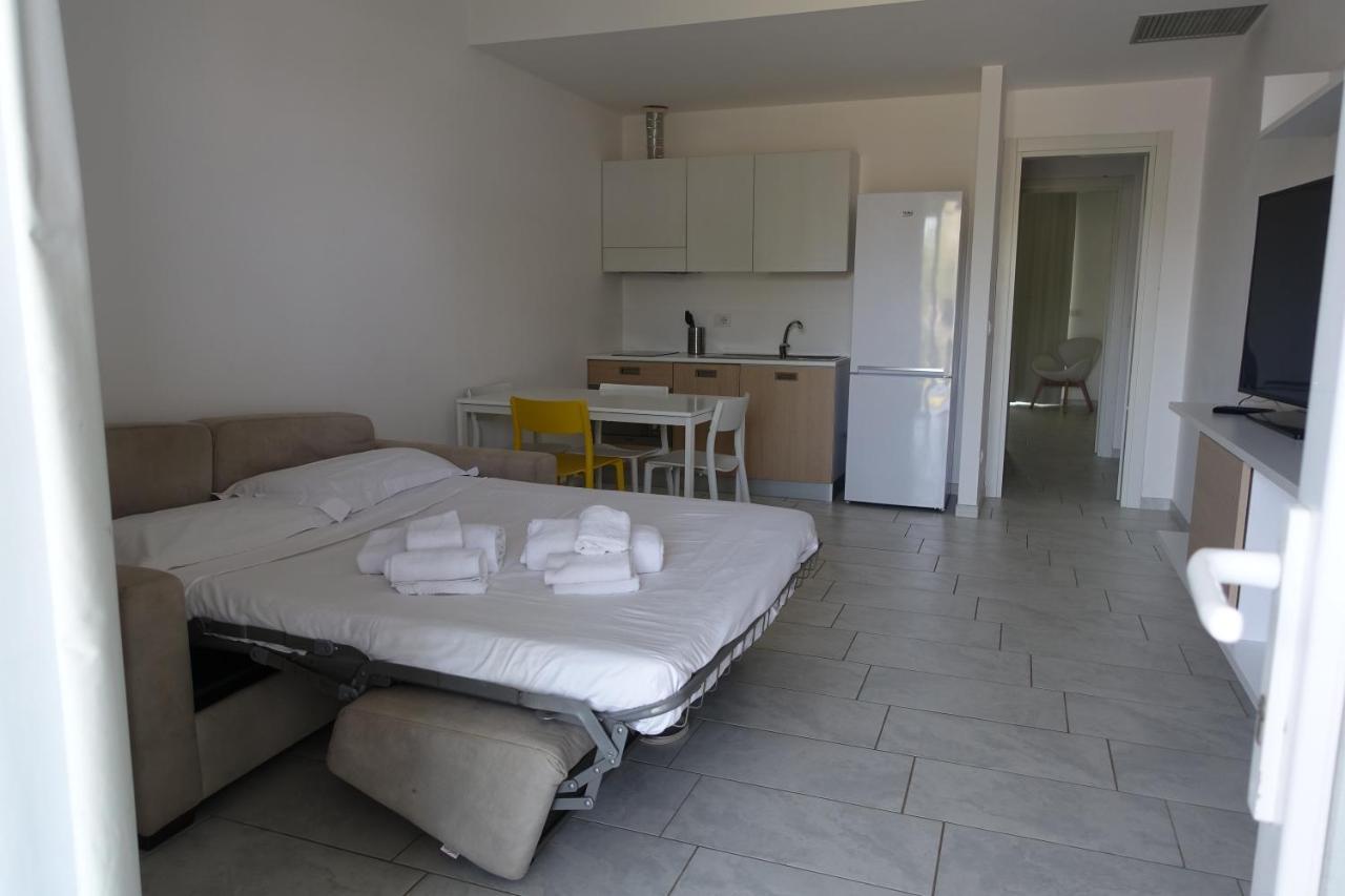 Toscana Charme Apartments Calambrone Exterior foto